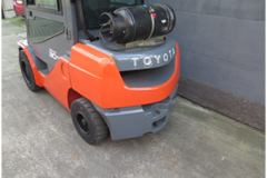 TOYOTA02-8FGF30-02